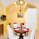 La Di Elena Appartement *