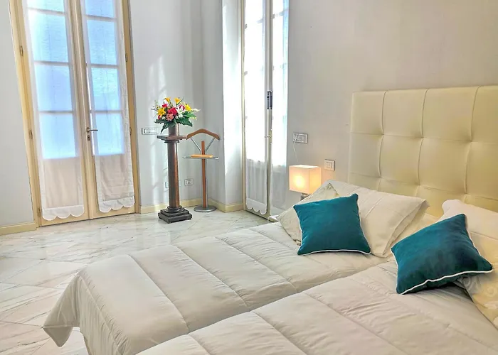 La Di Elena Lejlighed *